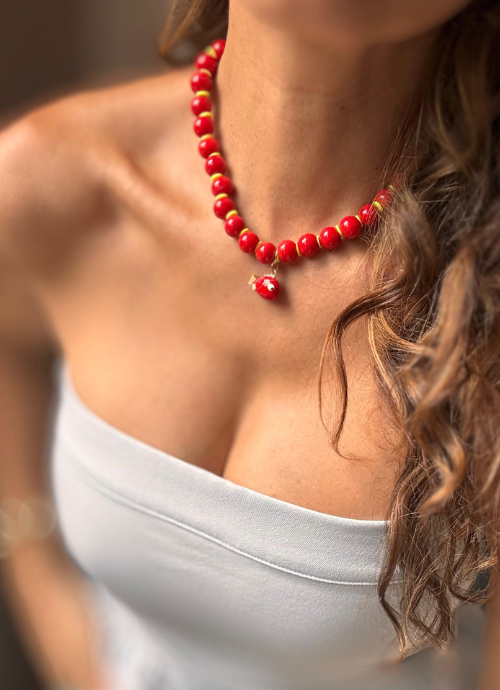Collar rojo pez.