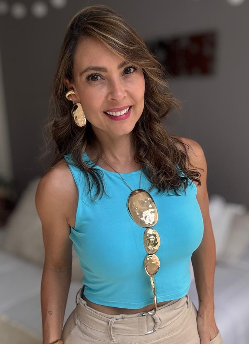 Collar corbata óvalos.