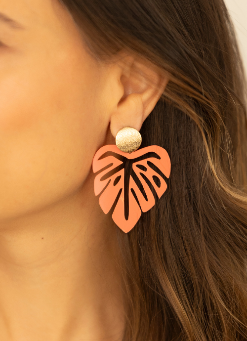 Arete selva salmón.