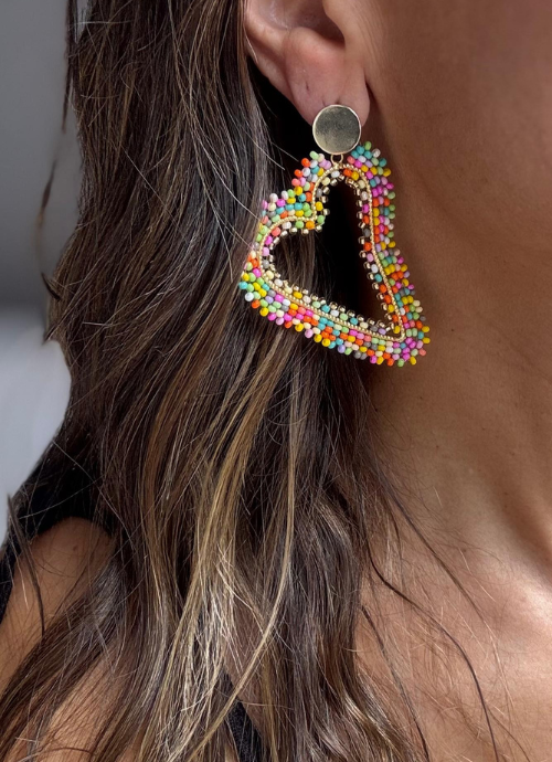 Arete cora maxi salpicón.