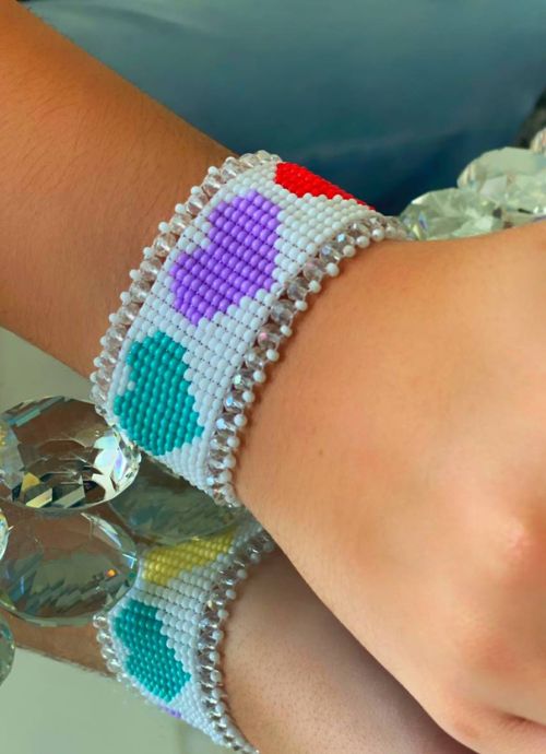 manilla tejida con mostacilla